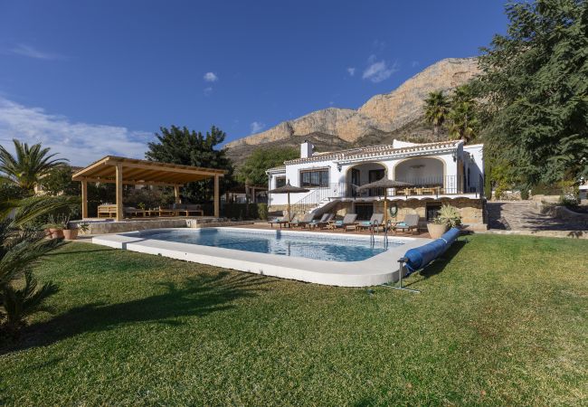 Villa in Javea - Casa Banyan Villa in Javea - Casa Banyan